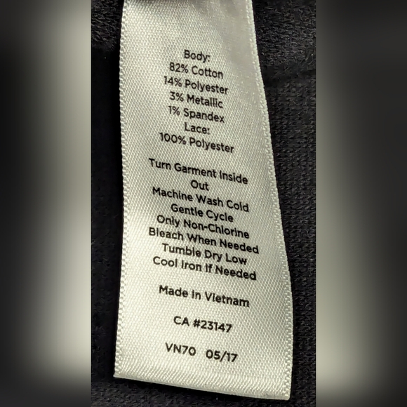 Talbot's Size Medium Black Detailed Lace Crew Neck - Picture 6 of 8